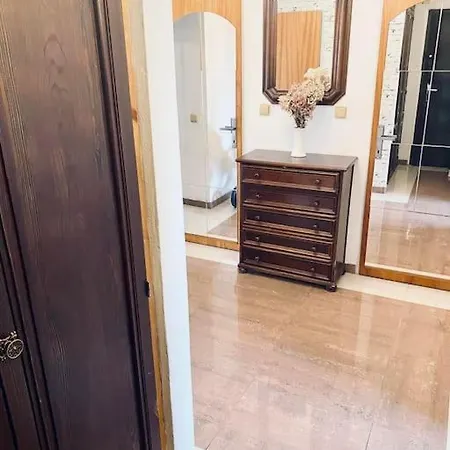 Comfortable And Spacious In 4 * Praha